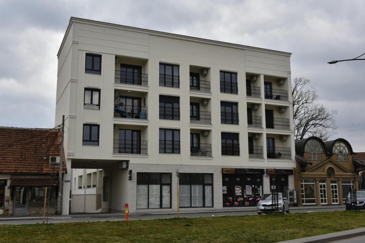 Grand Lux apartman Čačak Extérieur photo